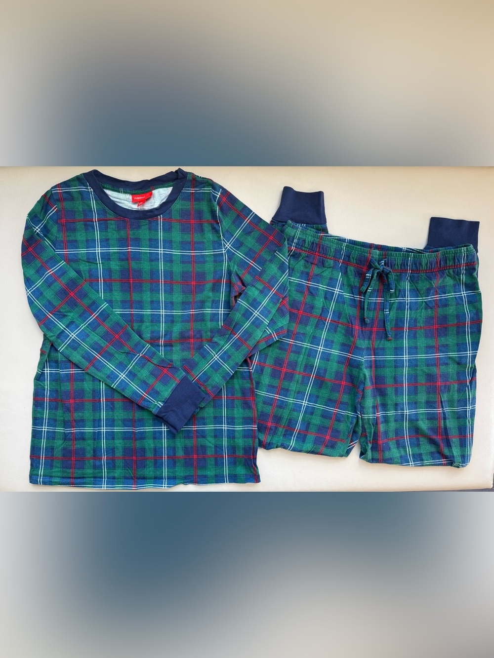 Holiday Lane Women’s Pajama Set – Size M